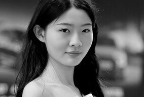 五一车展年轻的模特